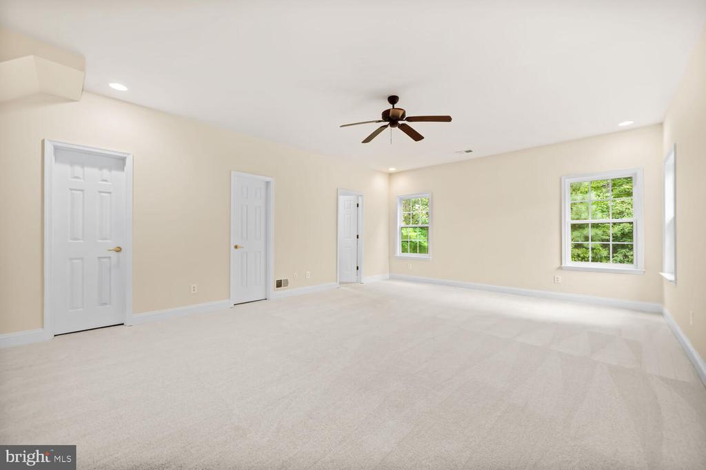 110 REGULATOR DRIVE N