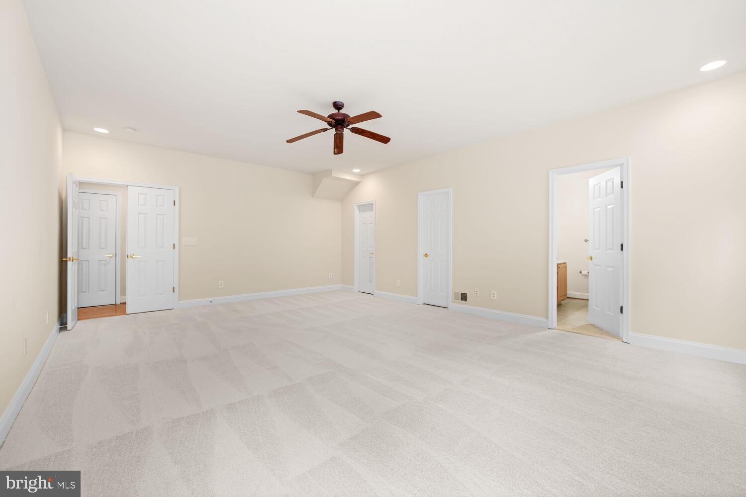 110 REGULATOR DRIVE N