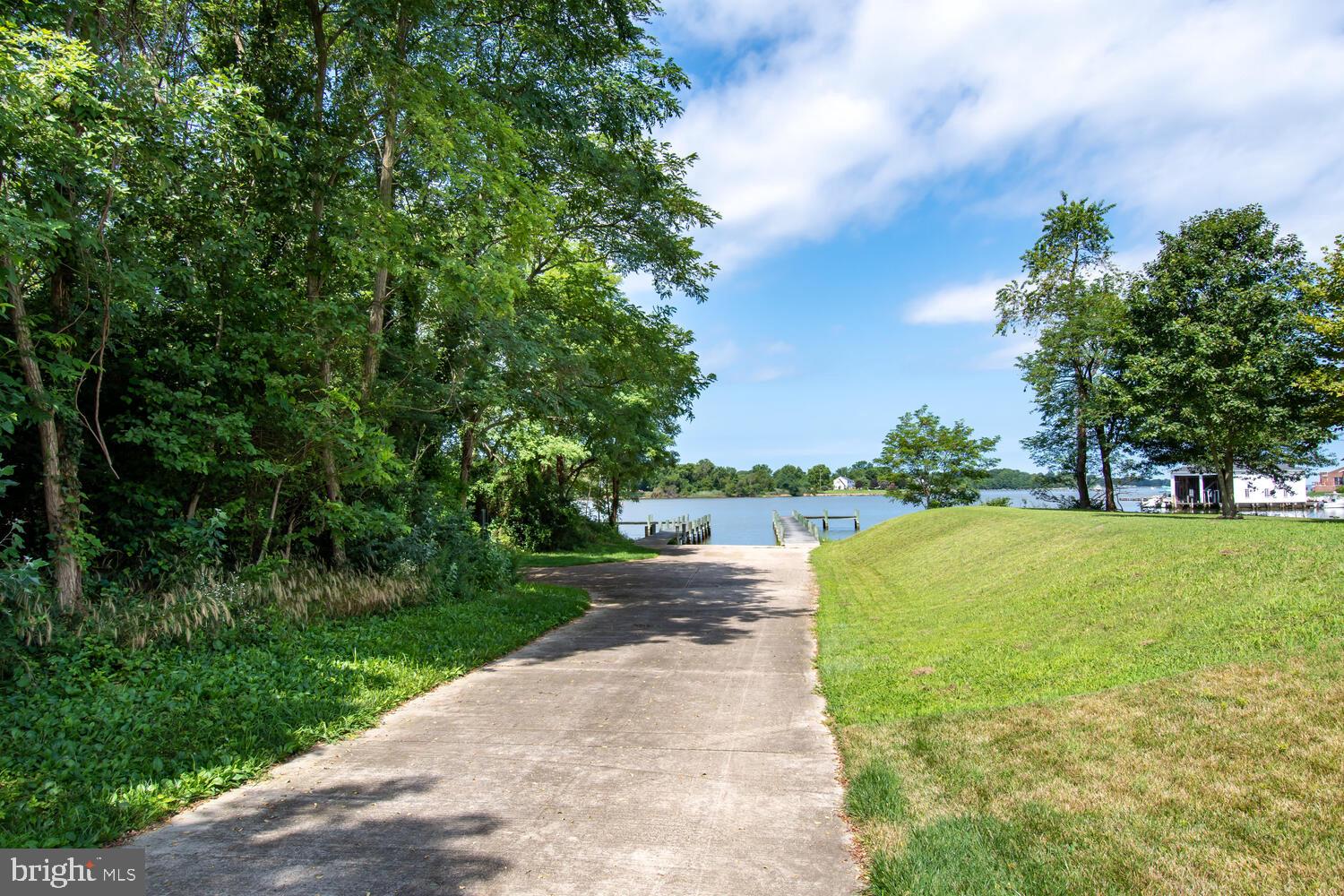 110 REGULATOR DRIVE N