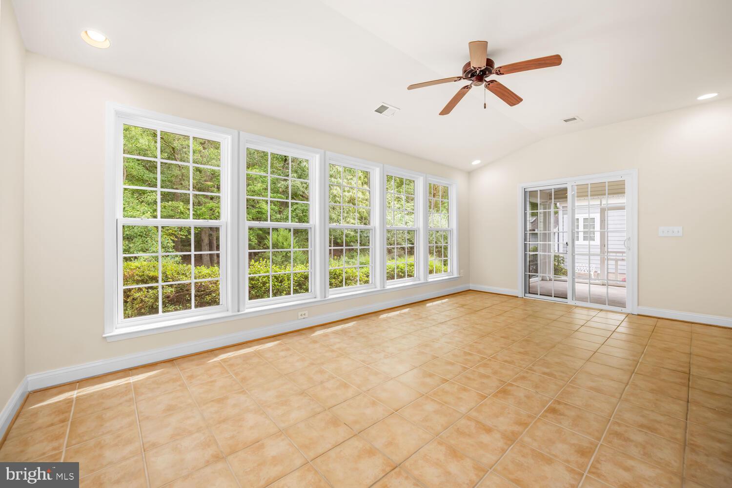 110 REGULATOR DRIVE N