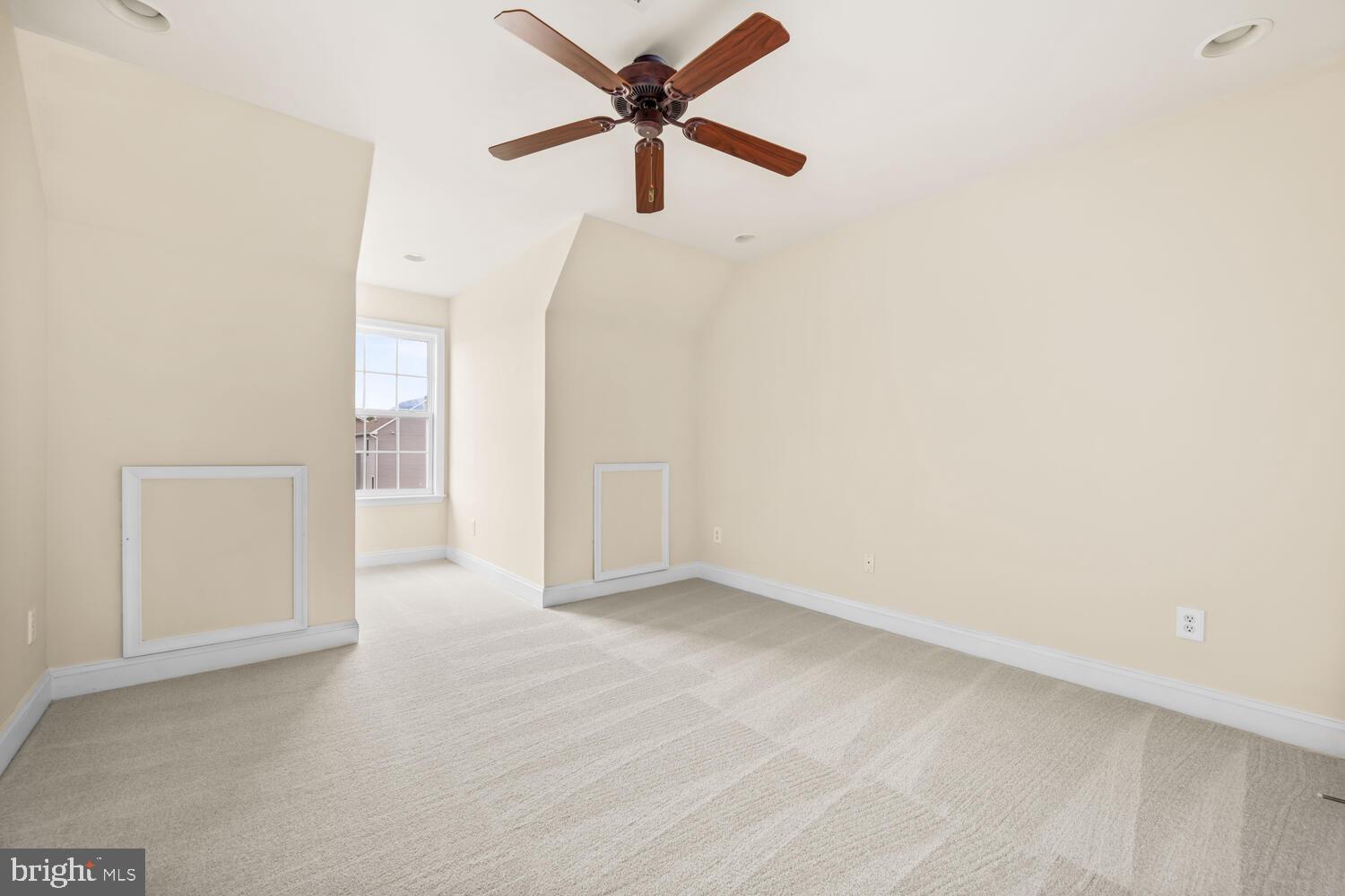 110 REGULATOR DRIVE N