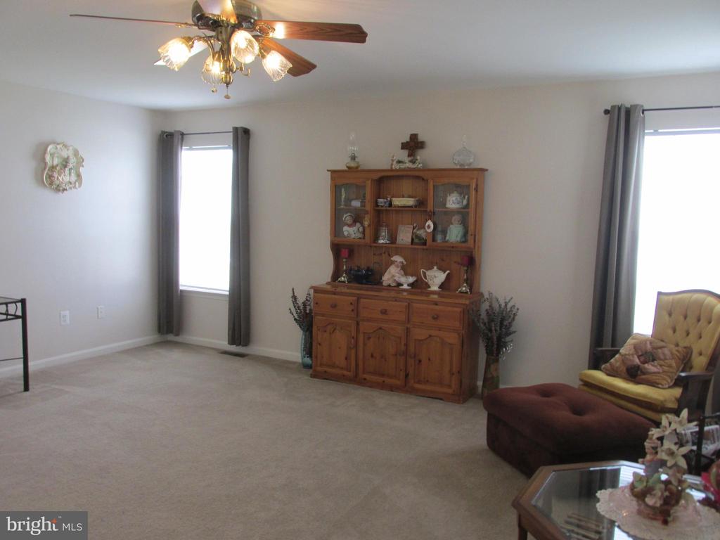 405 OSPREY CIRCLE