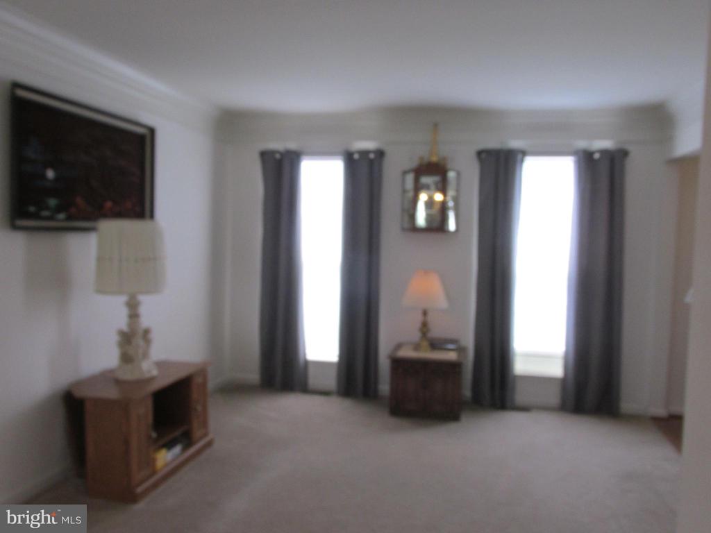 405 OSPREY CIRCLE