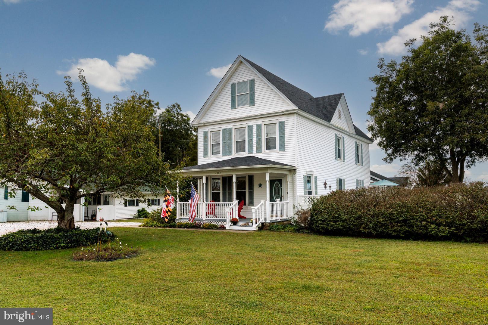 4904 RAVENWOOD ROAD