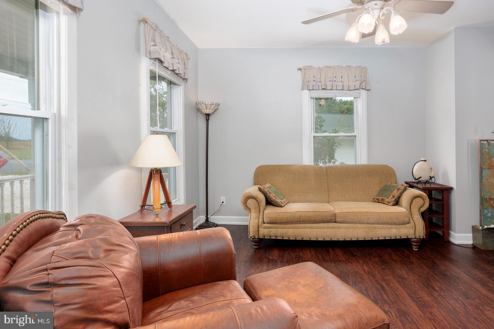 4904 RAVENWOOD ROAD
