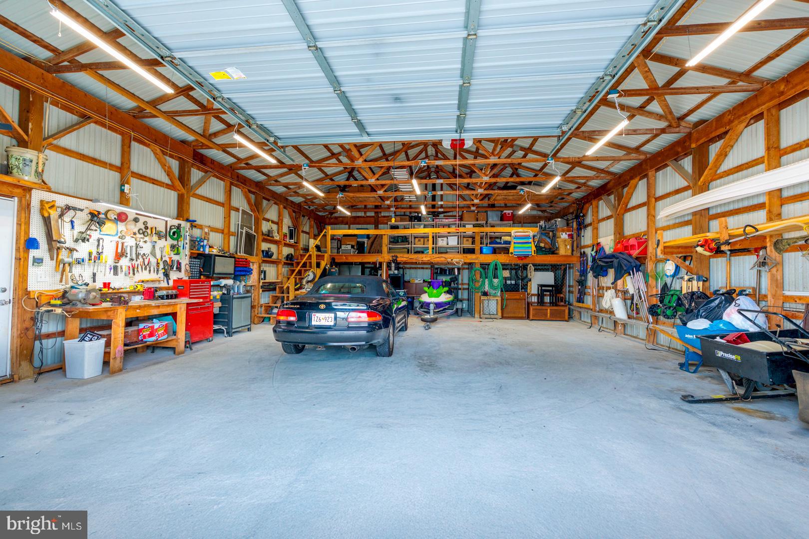 4904 RAVENWOOD ROAD