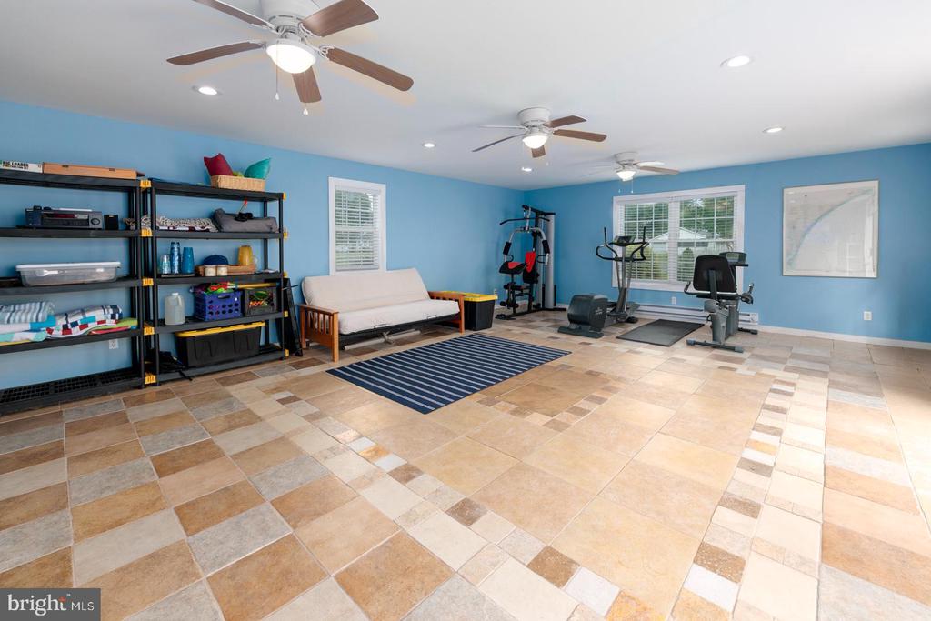 4904 RAVENWOOD ROAD