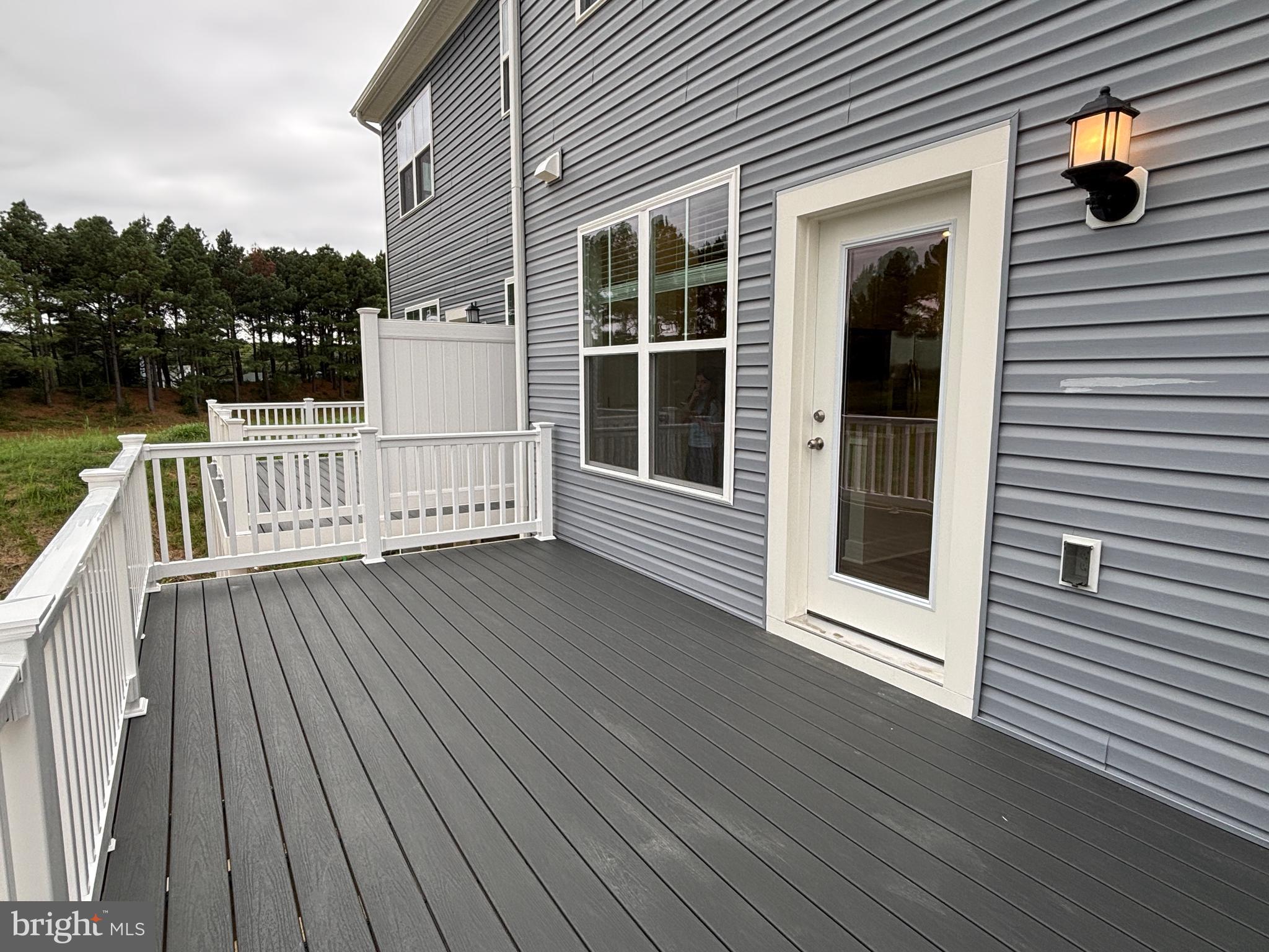 2212 WINTERBERRY LANE I