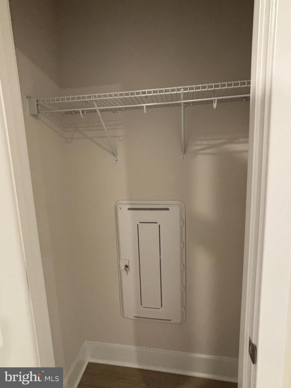 2212 WINTERBERRY LANE I