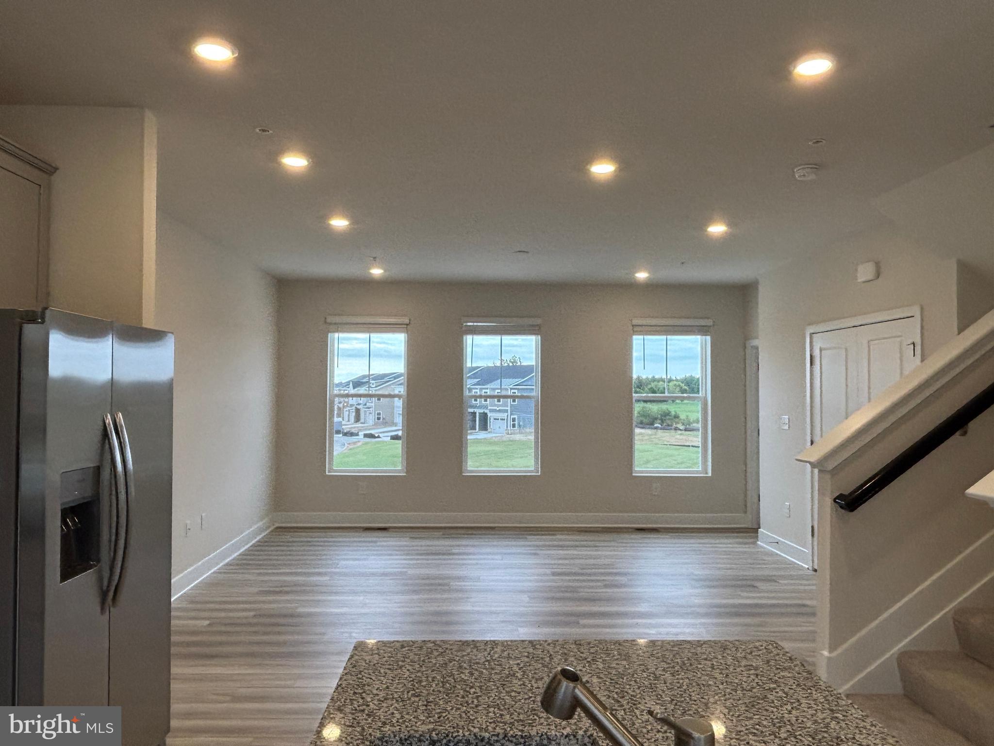 2212 WINTERBERRY LANE I