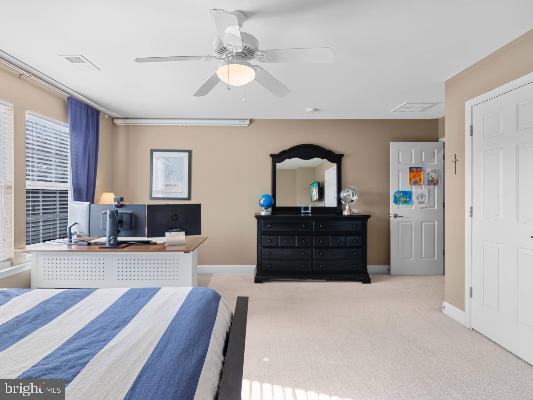 127 REGULATOR DRIVE N