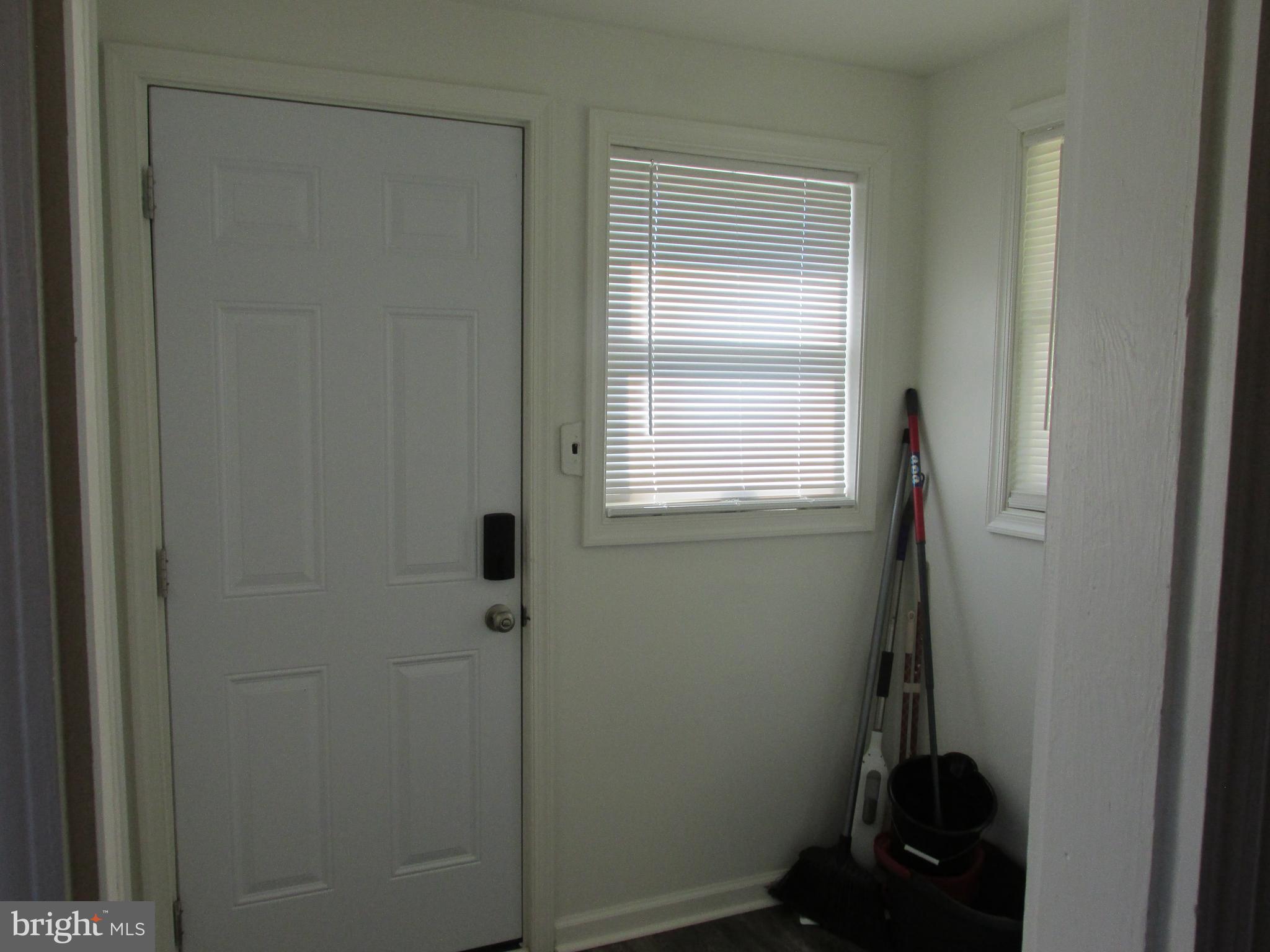 603 ROSLYN AVENUE