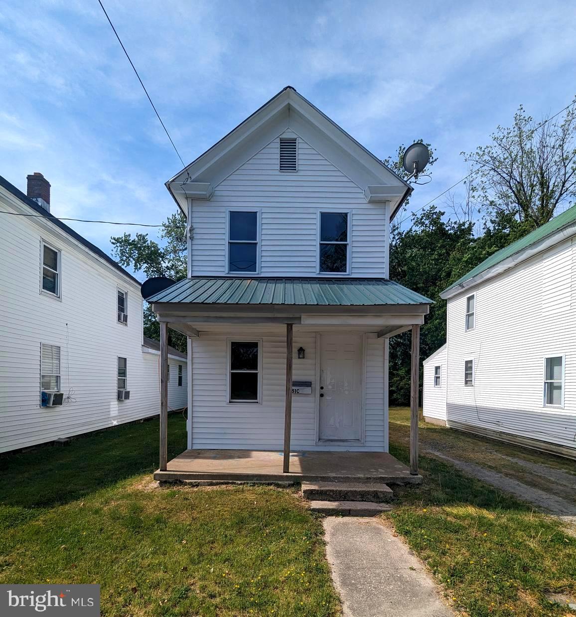 810 WASHINGTON STREET