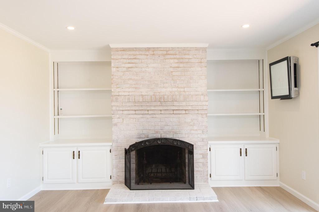 1619 PERSEUS ROAD