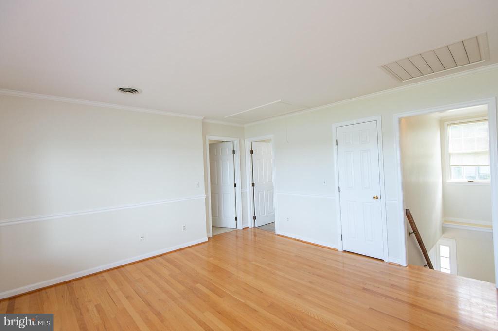 1619 PERSEUS ROAD