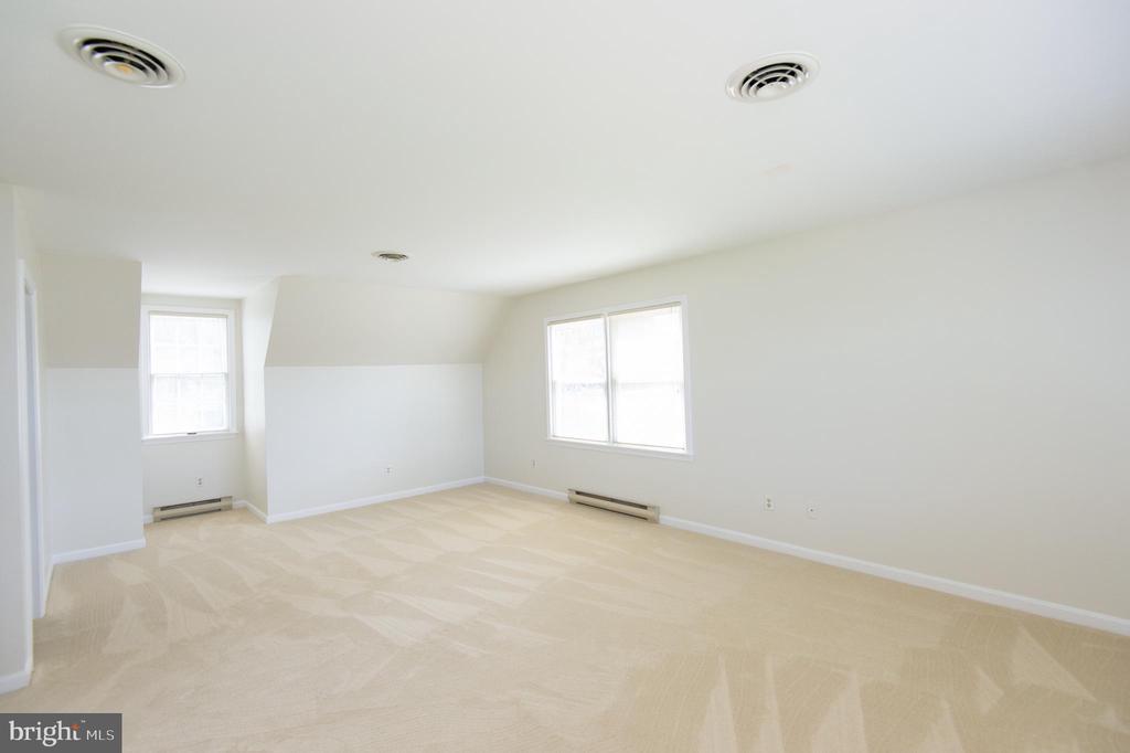 1619 PERSEUS ROAD