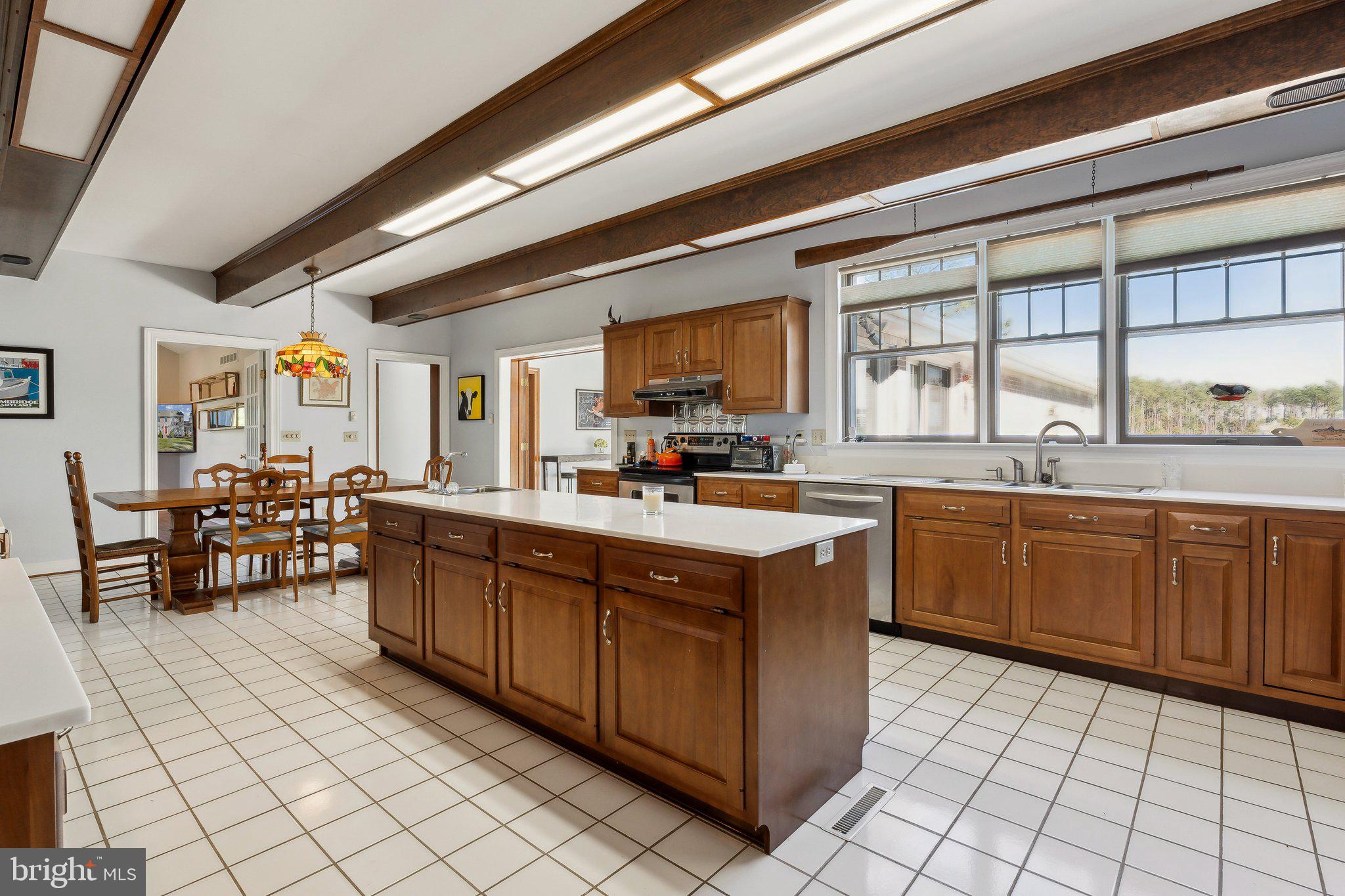 5253 RAGGED POINT ROAD