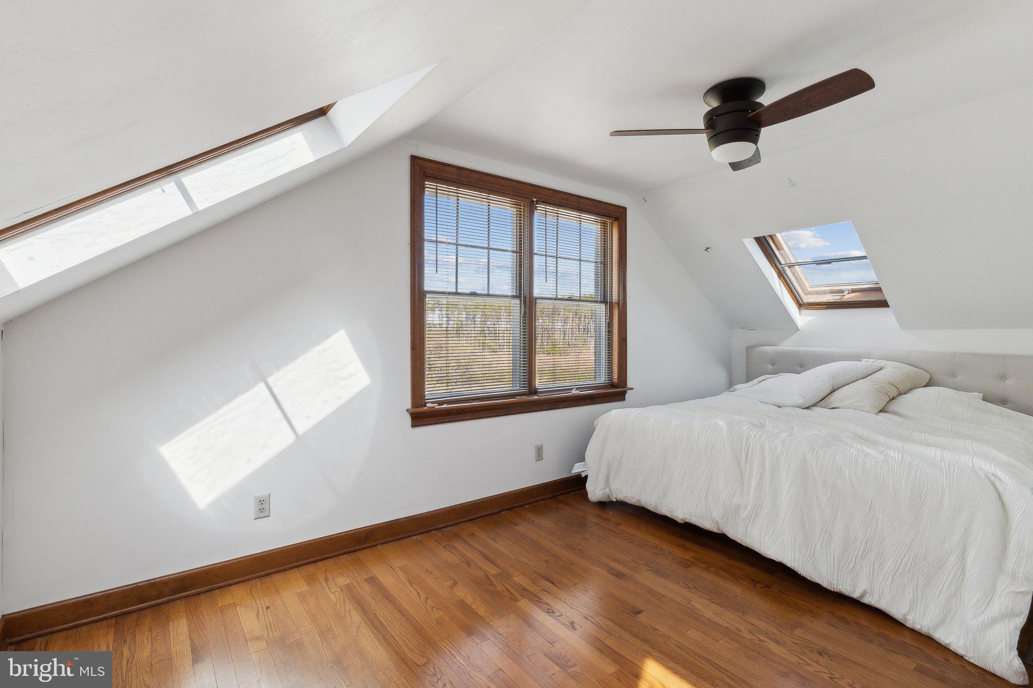 5253 RAGGED POINT ROAD