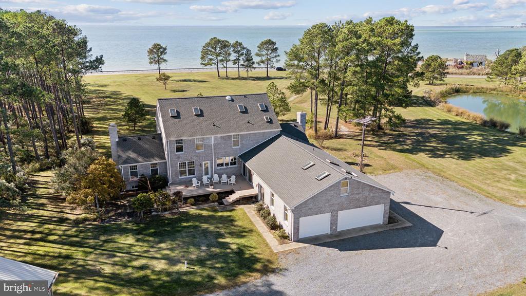 5253 RAGGED POINT ROAD