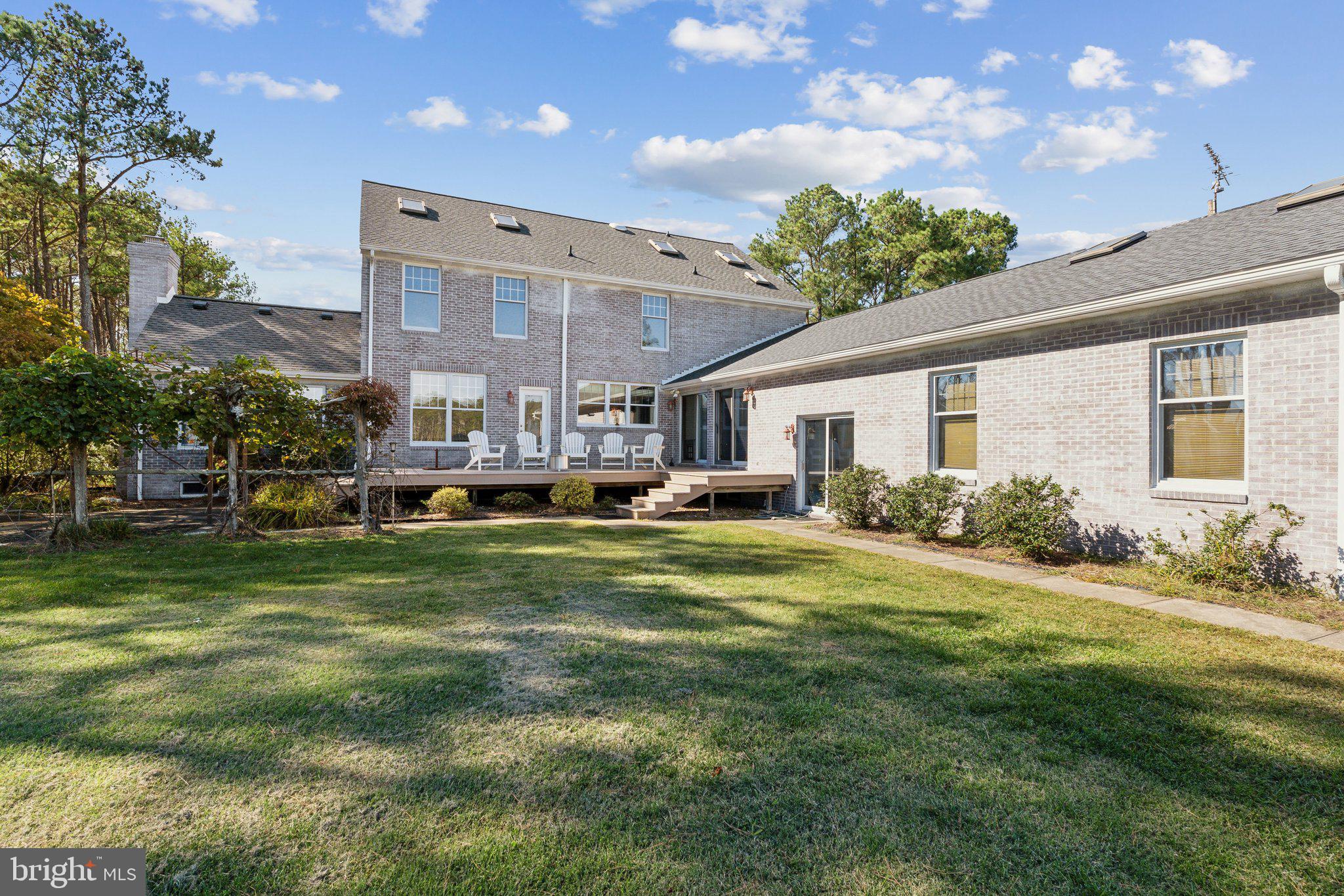 5253 RAGGED POINT ROAD