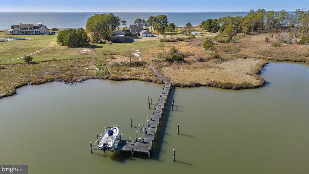5253 RAGGED POINT ROAD
