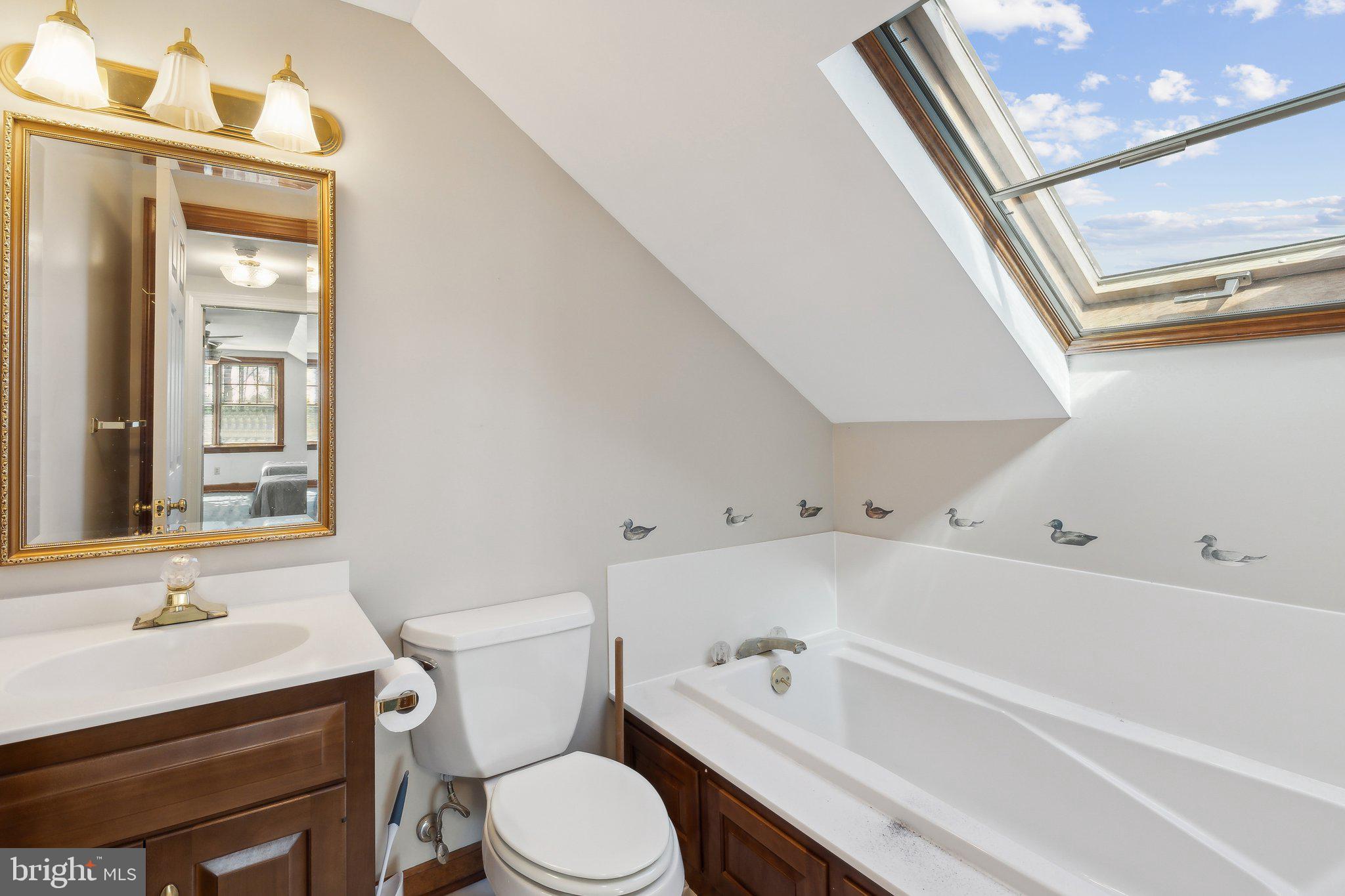 5253 RAGGED POINT ROAD