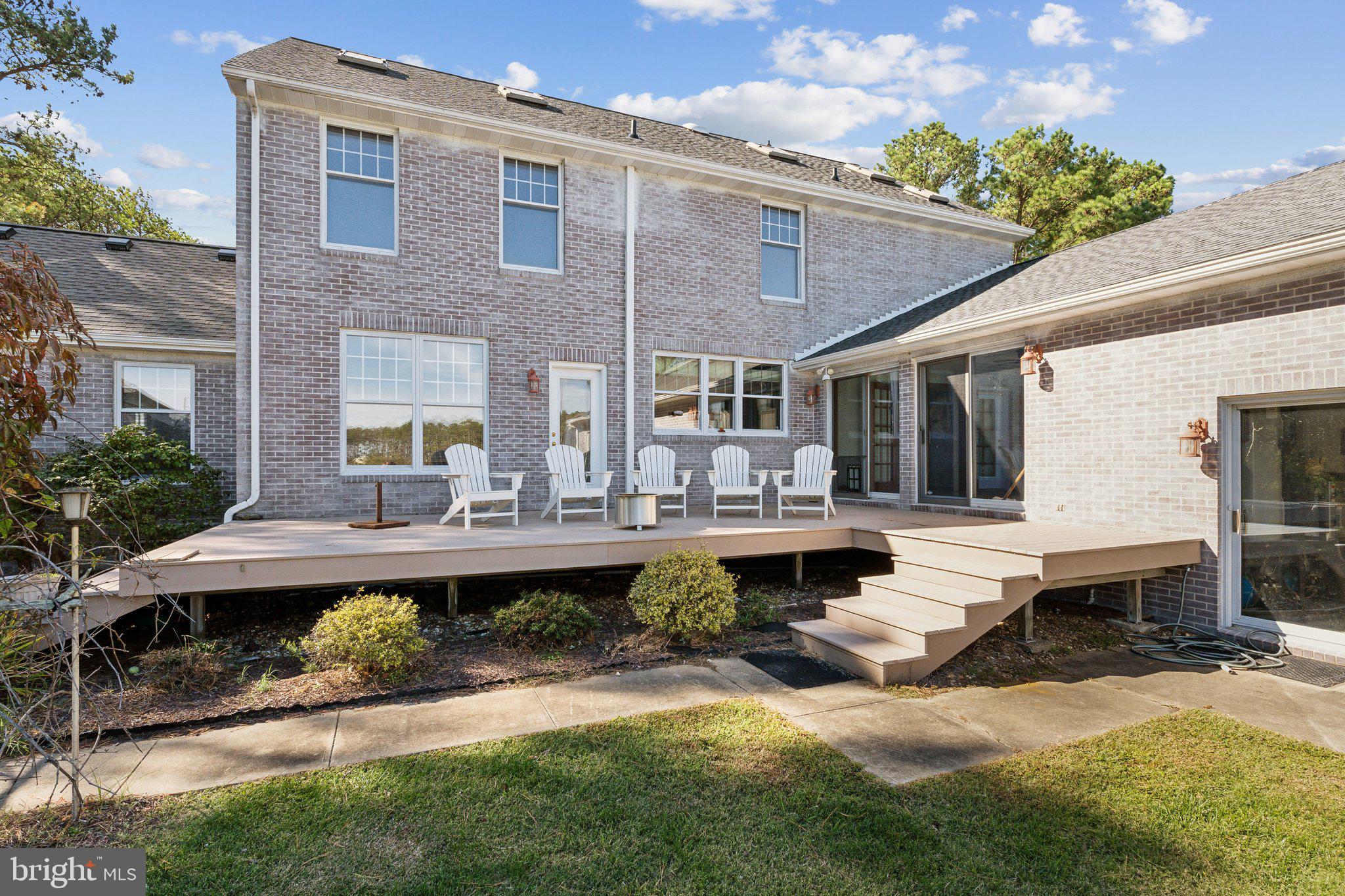 5253 RAGGED POINT ROAD