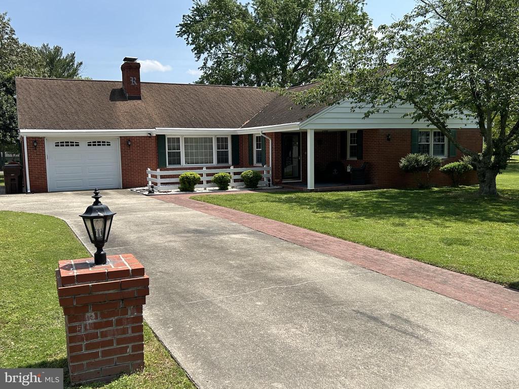 2 NANTICOKE ROAD