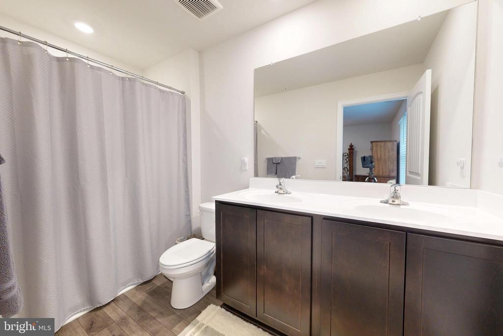 307 WOOD DUCK DRIVE