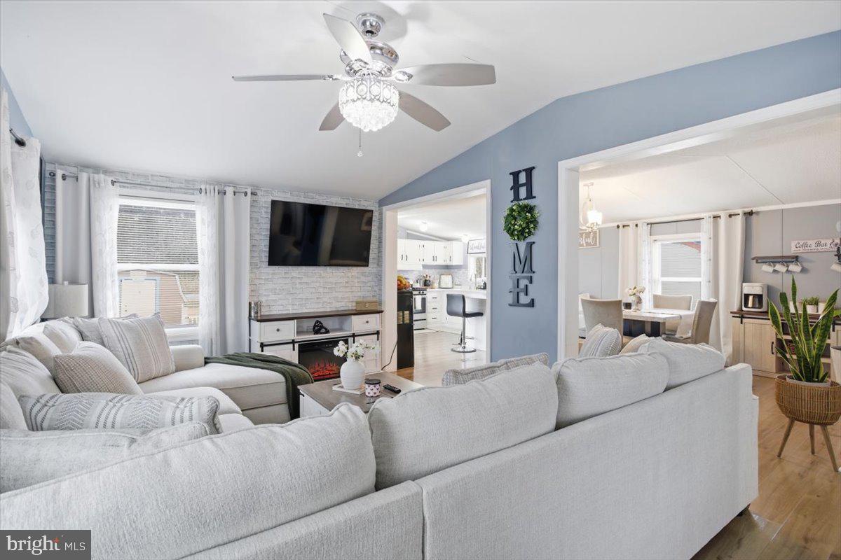 5421 SKIPJACK DRIVE N