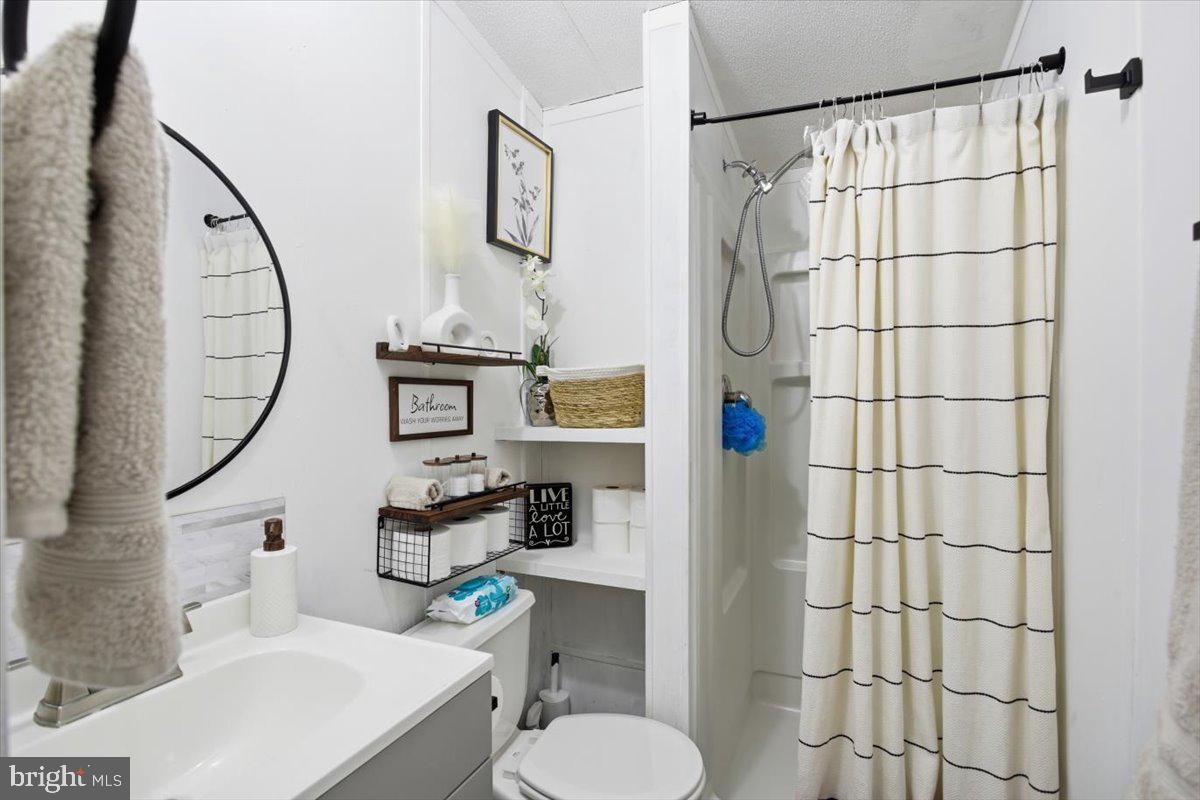 5421 SKIPJACK DRIVE N