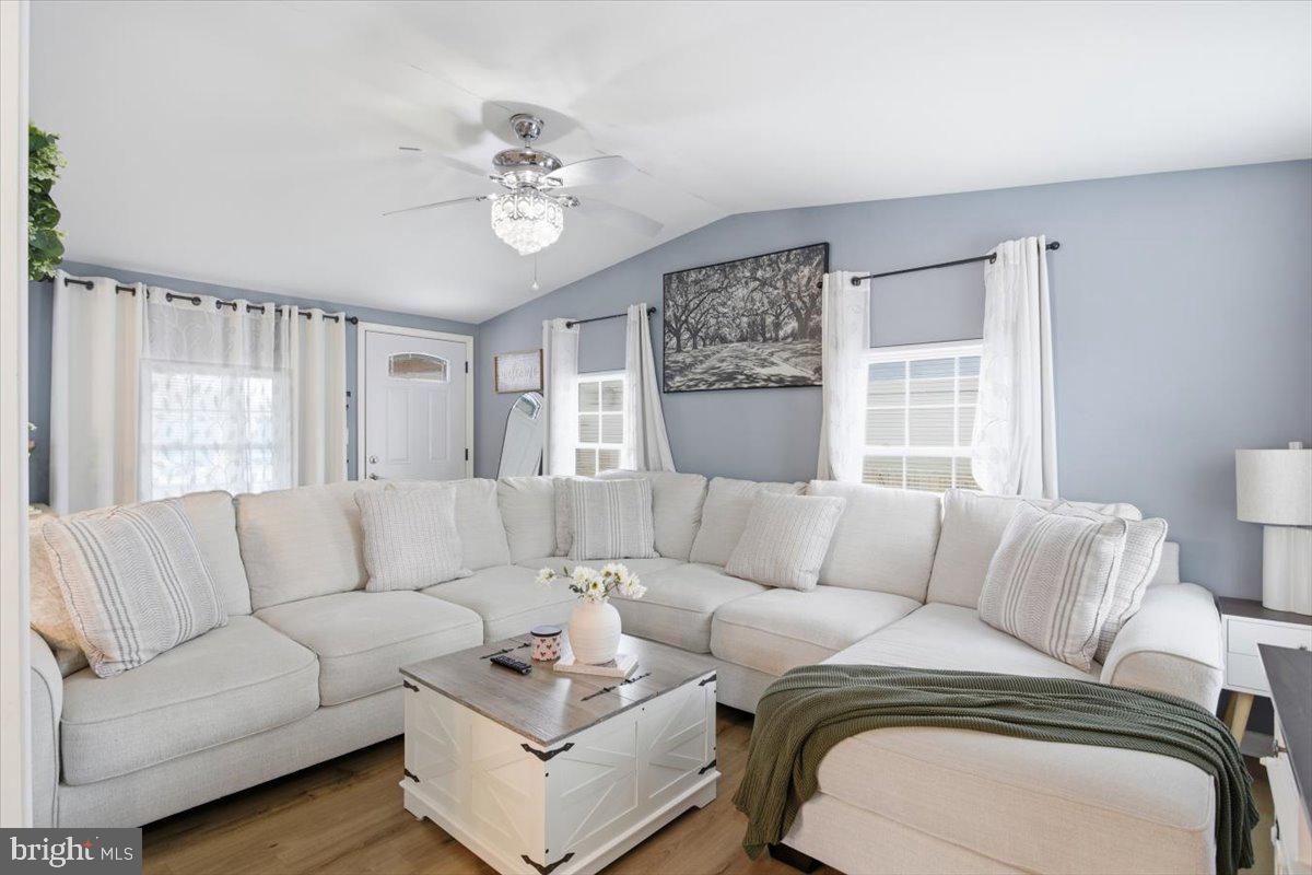 5421 SKIPJACK DRIVE N