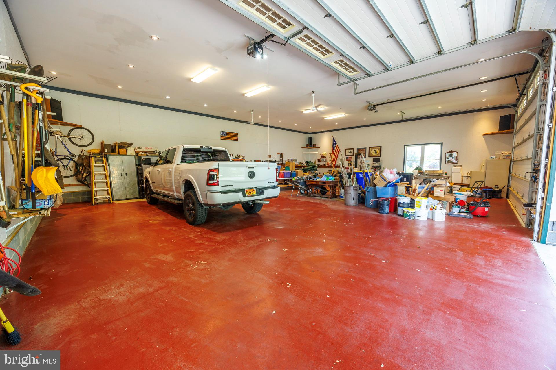 2208 HORNS POINT ROAD