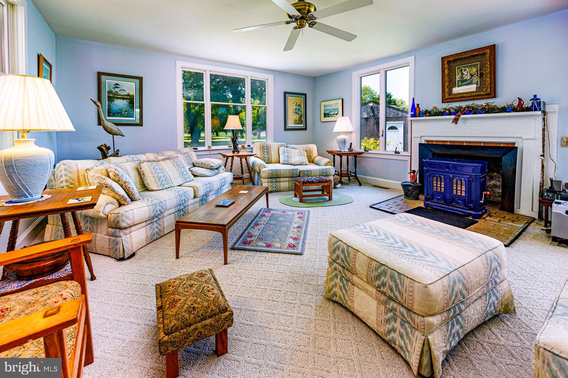 2208 HORNS POINT ROAD