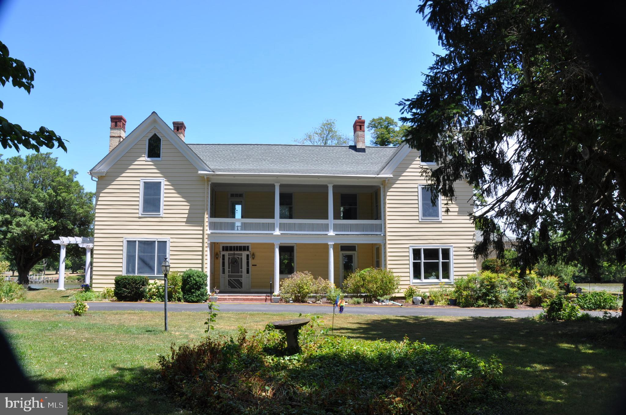 2208 HORNS POINT ROAD