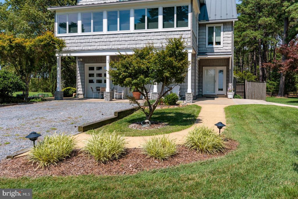 3113 BAY VIEW DRIVE