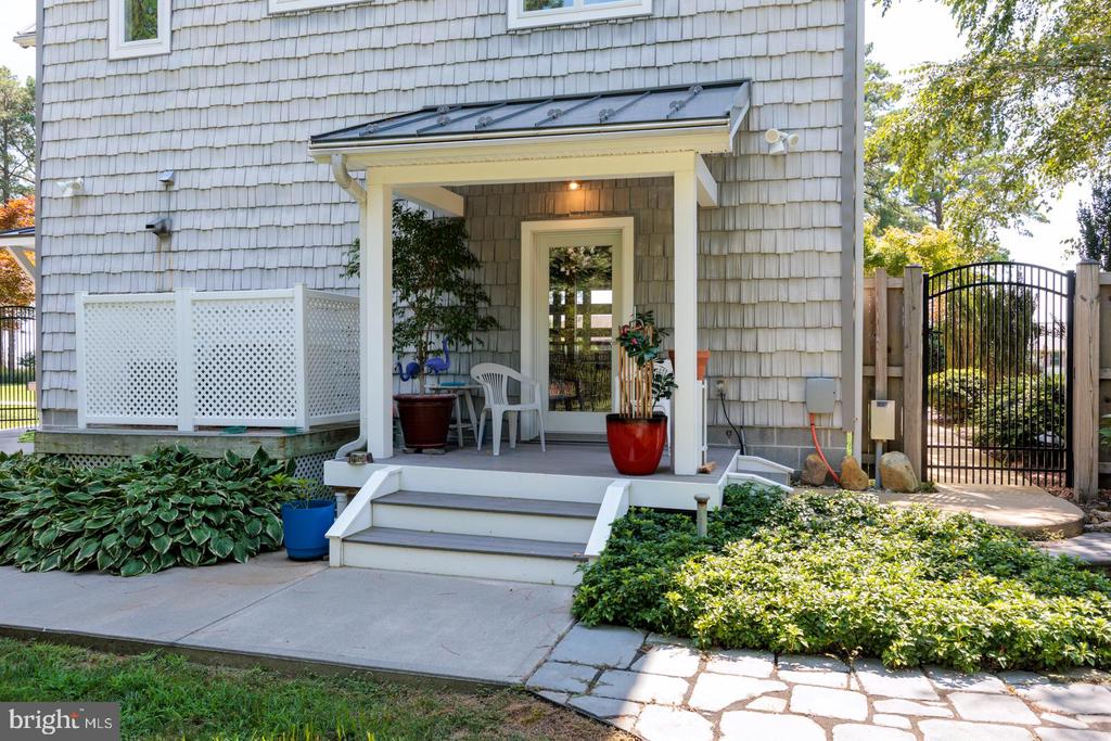 3113 BAY VIEW DRIVE