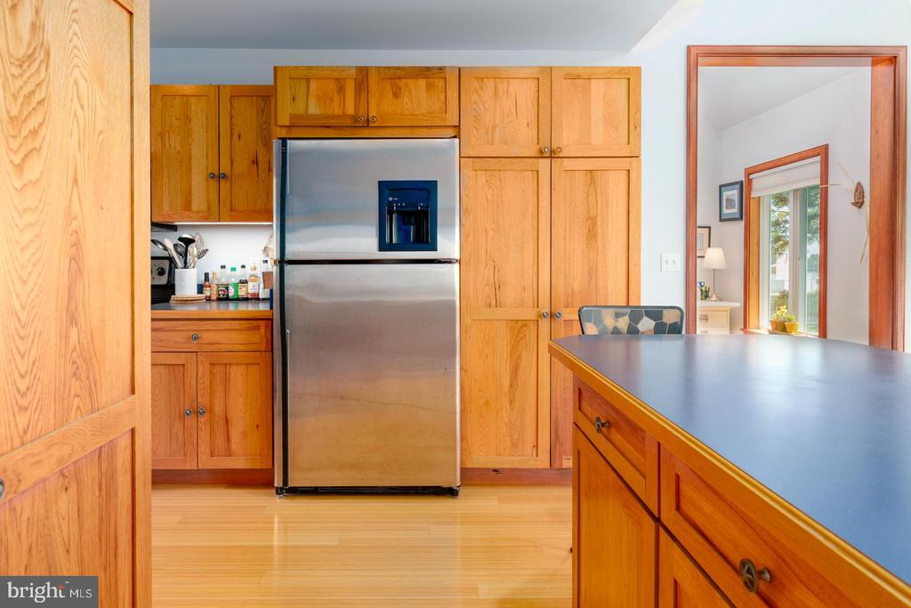 3113 BAY VIEW DRIVE