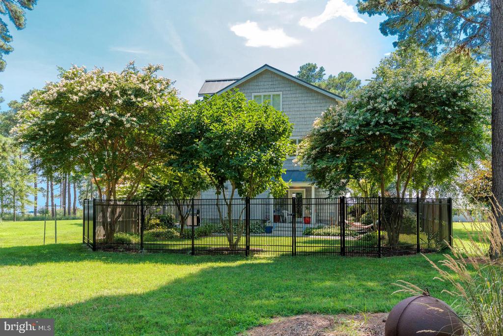 3113 BAY VIEW DRIVE