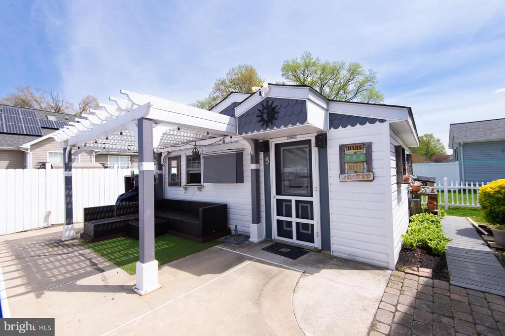 19 HOLLY TERRACE