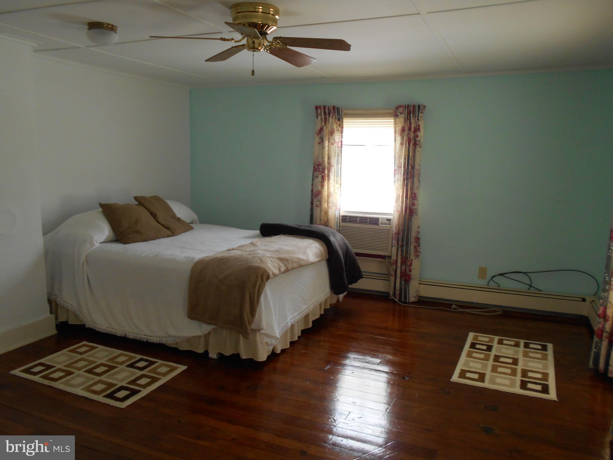 5841 HUDSON WHARF ROAD