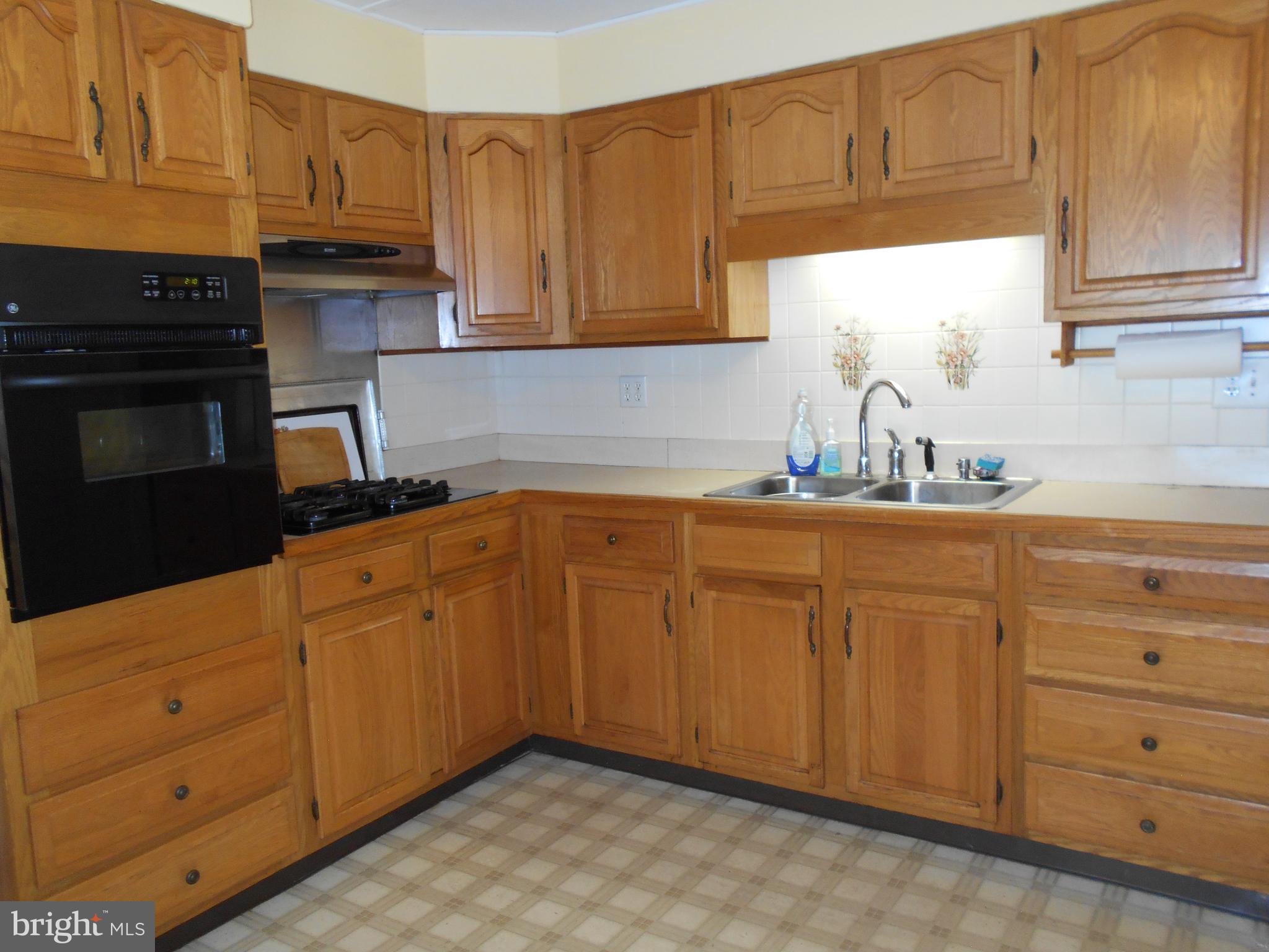 5841 HUDSON WHARF ROAD