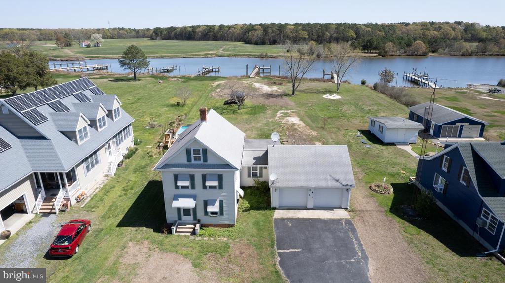 5841 HUDSON WHARF ROAD