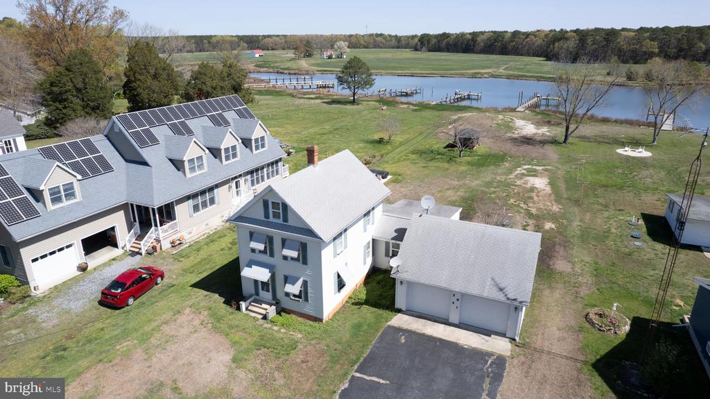 5841 HUDSON WHARF ROAD