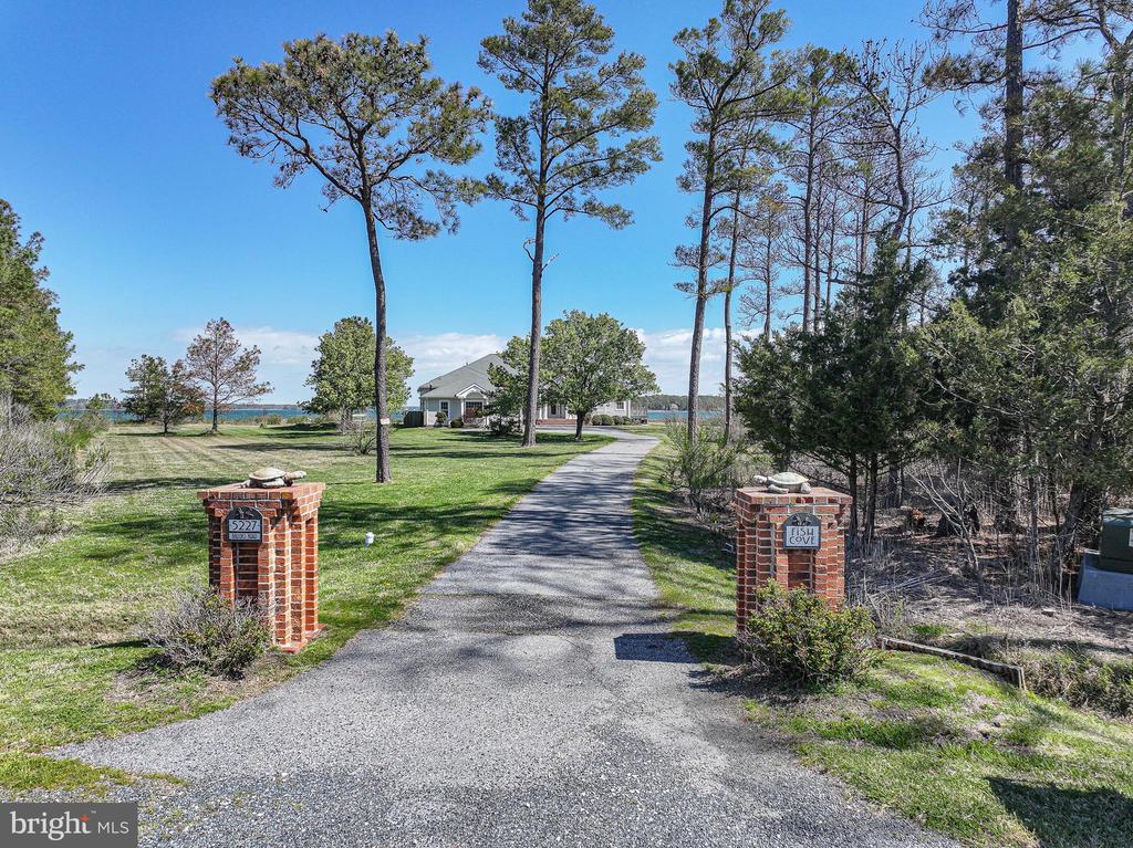 5227 BROOKS ROAD