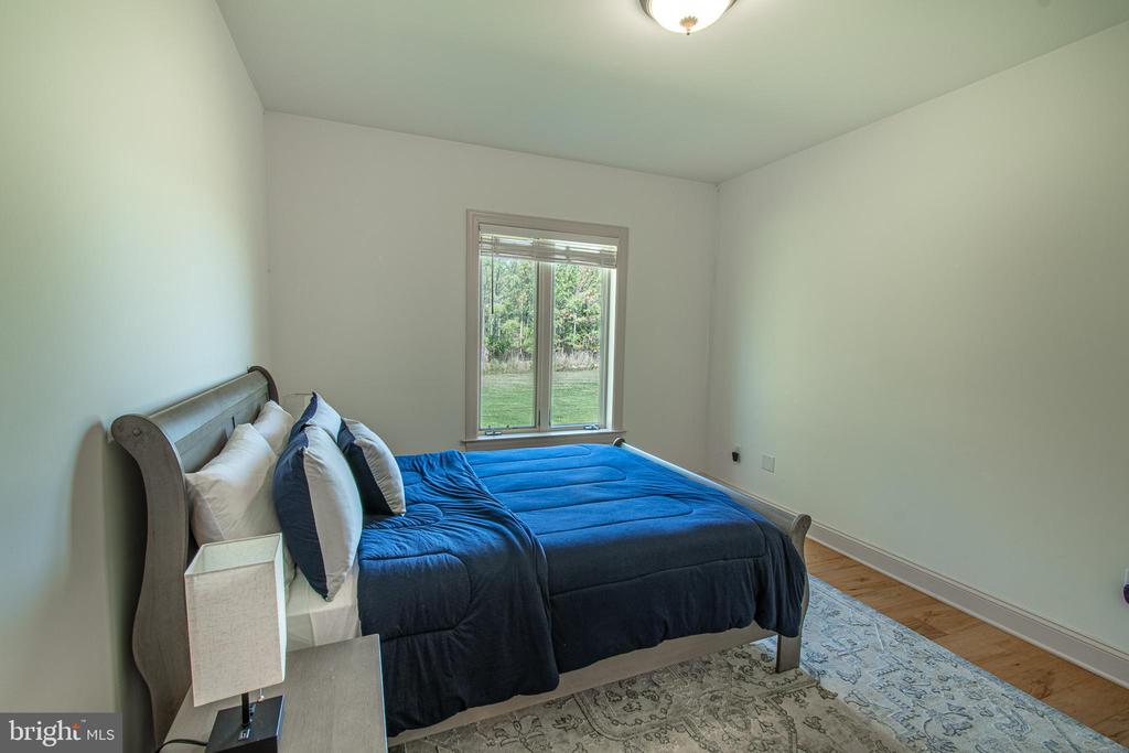5227 BROOKS ROAD