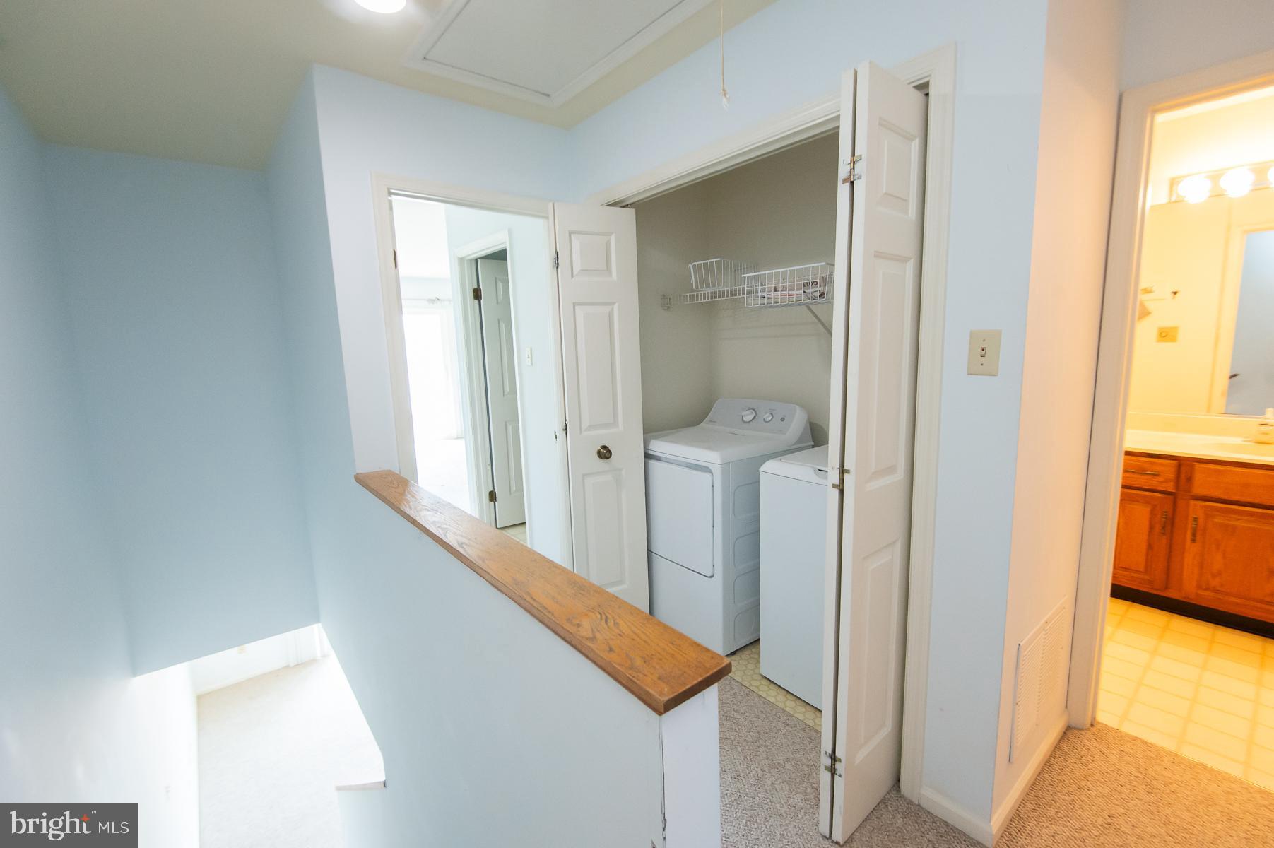 204 MARKET SQUARE 12C