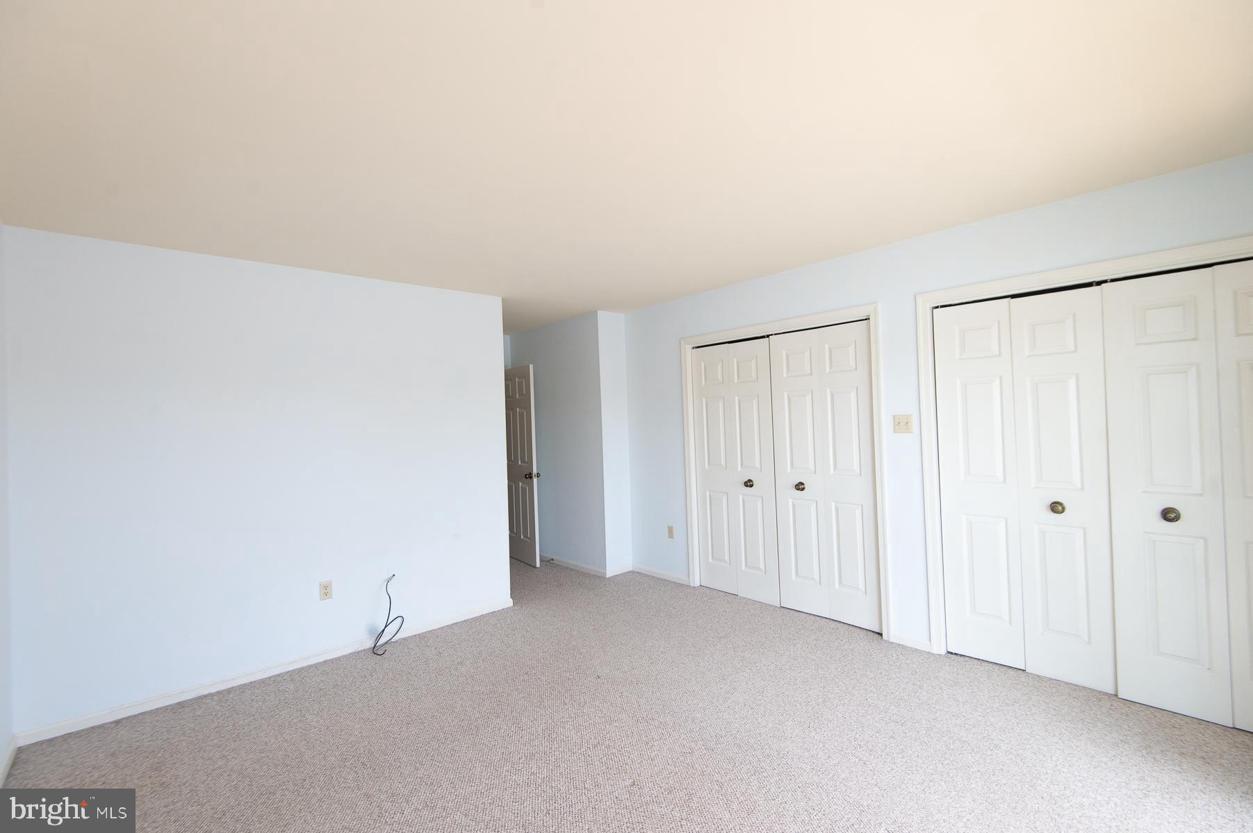 204 MARKET SQUARE 12C