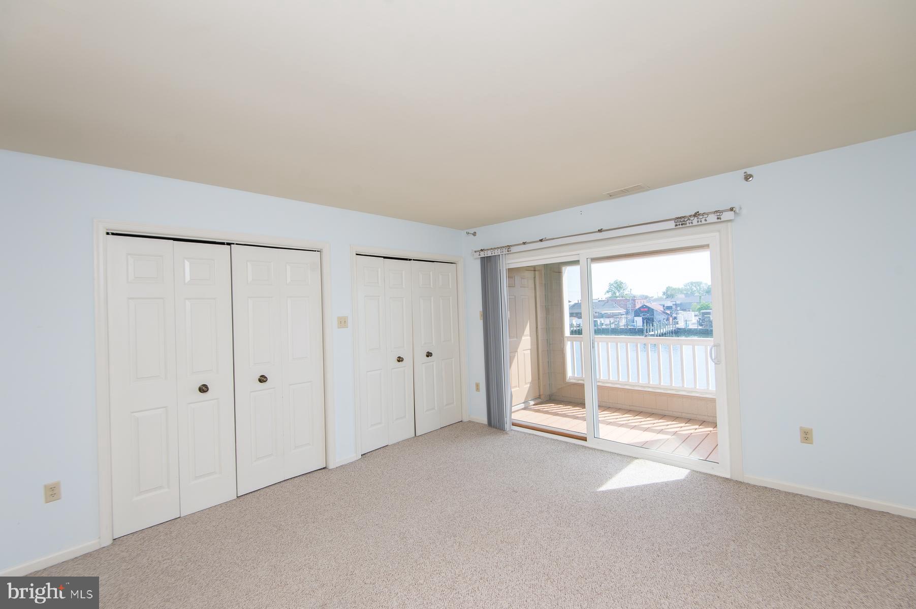 204 MARKET SQUARE 12C