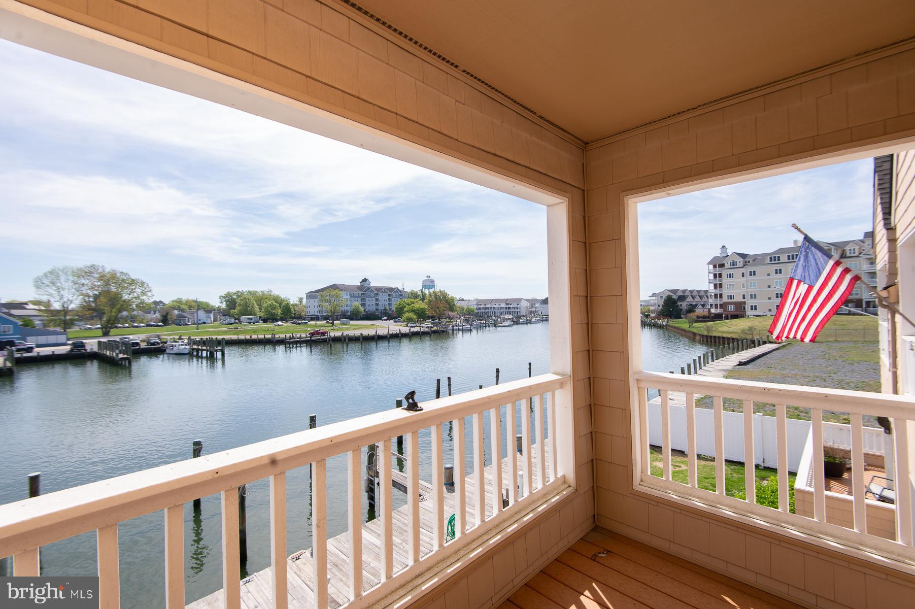 204 MARKET SQUARE 12C